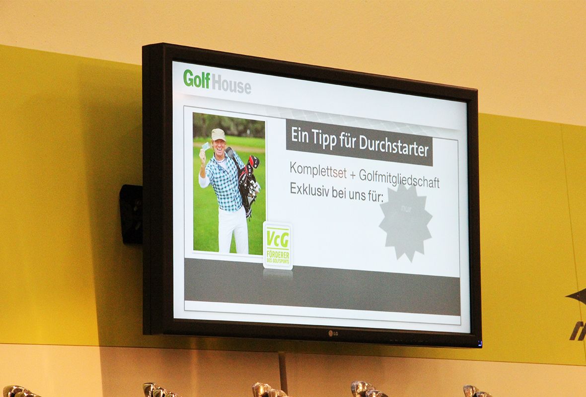 Werbedisplay PoS vom Digital Signage Anbieter Komma,tec redaction für Golf House