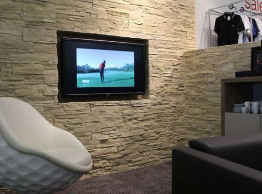 Werbedisplay in der Relax-Area vom Golf House